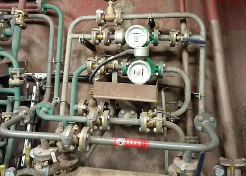 防爆橢圓齒輪流量計現(xiàn)場安裝使用圖